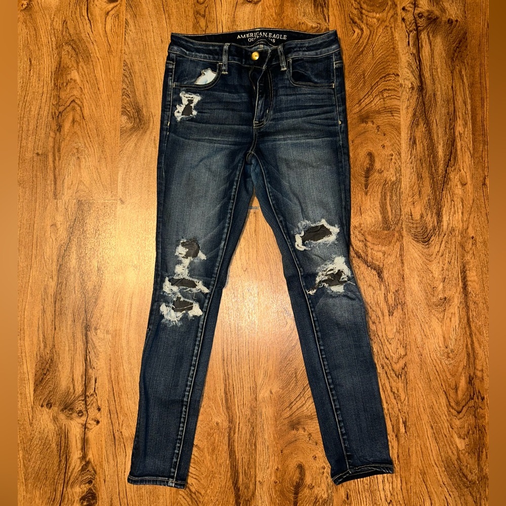 Women’s American Eagle jeans size 8 short; super stretch